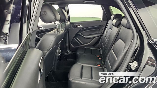Mercedes-Benz B-Class 2014 — photo 12