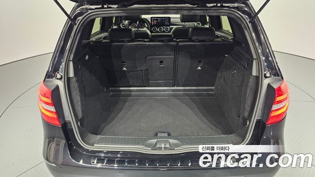 Mercedes-Benz B-Class 2014 — photo 20