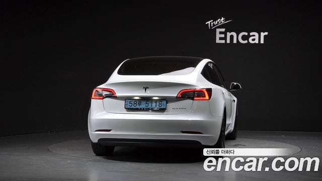 Tesla Model 3 2022 — photo 4