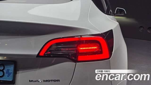 Tesla Model 3 2022 — photo 9