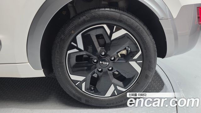 Kia Niro 2024 — photo 7