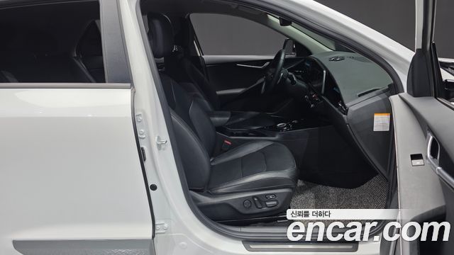 Kia Niro 2024 — photo 16