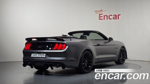 Ford Mustang 2015 — photo 2