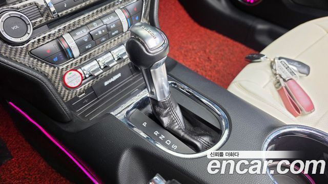 Ford Mustang 2015 — photo 12