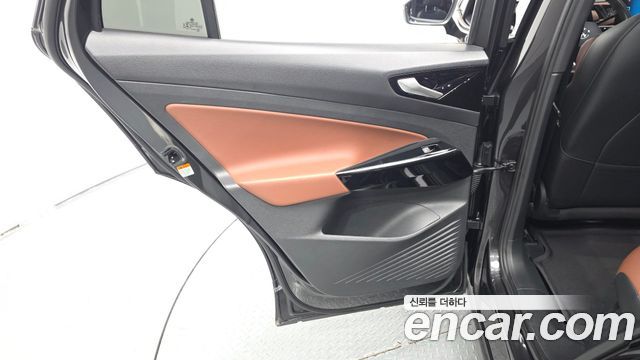 Volkswagen ID.4 2022 — photo 15