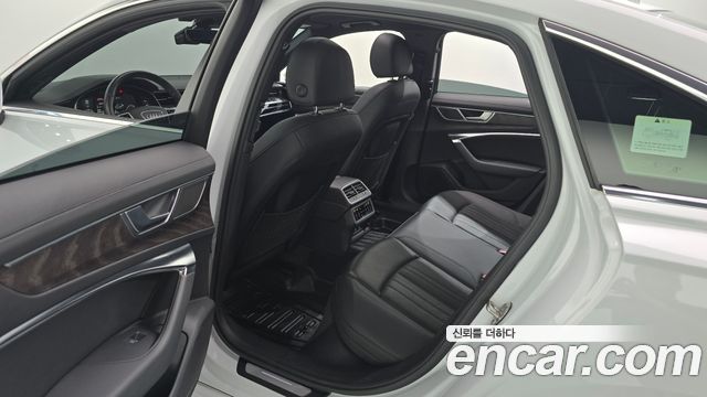 Audi A6 2023 — photo 18
