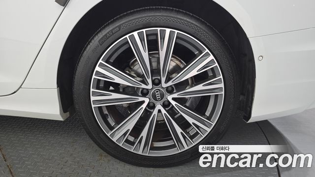 Audi A6 2023 — photo 7