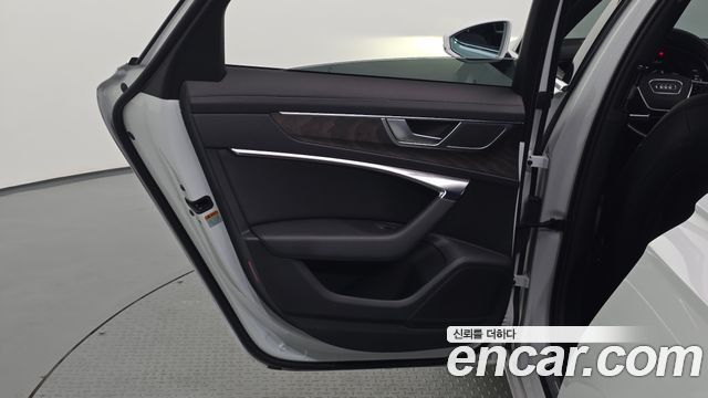 Audi A6 2023 — photo 15