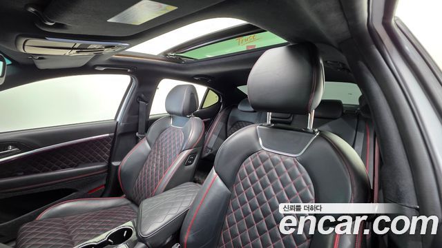 Genesis G70 2019 — photo 12