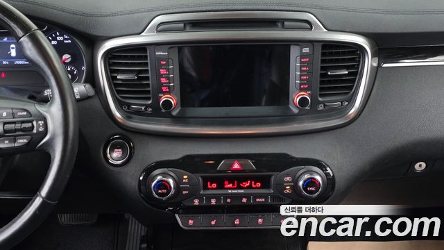 Kia Sorento 2015 — photo 14