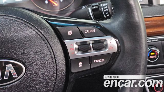 Kia K7 2016 — photo 24