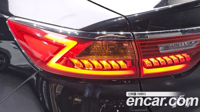 Kia K7 2016 — photo 9
