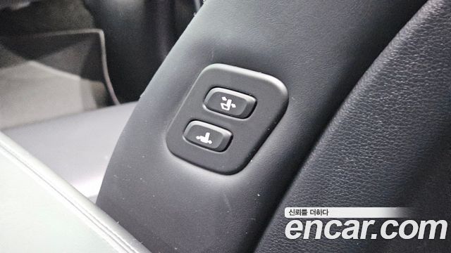 Kia K7 2016 — photo 27