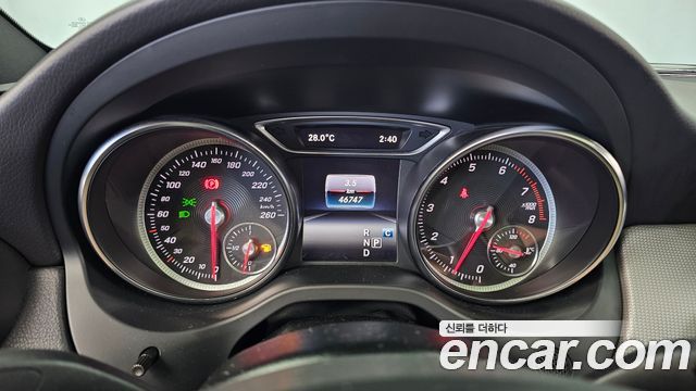 Mercedes-Benz CLA-Class 2018 — photo 11