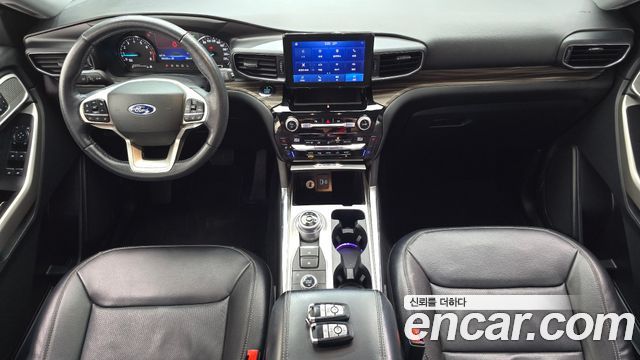 Ford Explorer 2021 — photo 7
