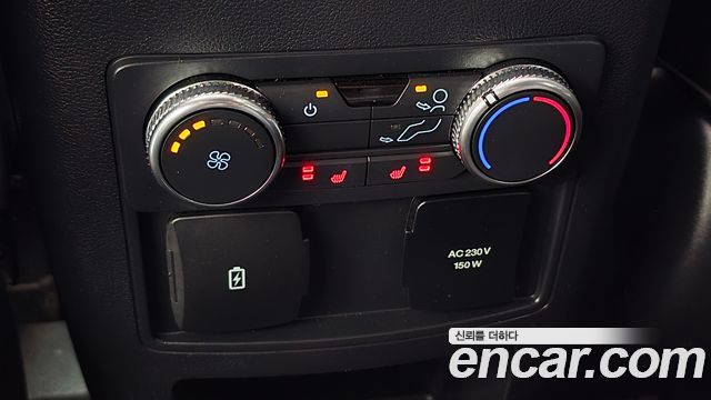 Ford Explorer 2021 — photo 18