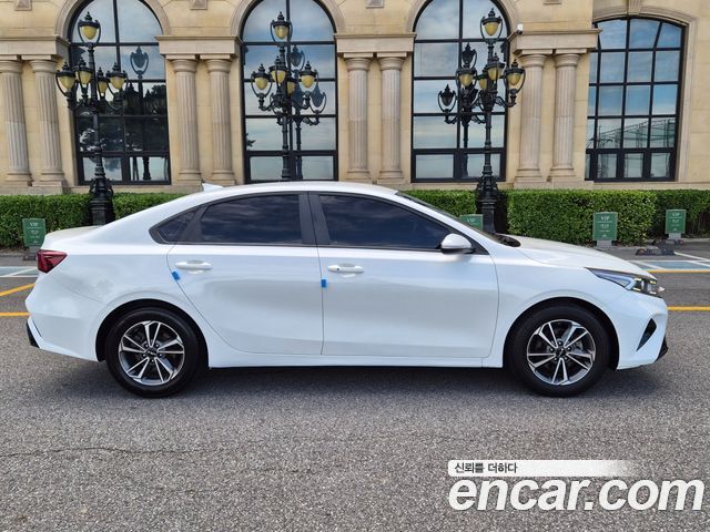 Kia K3 2022 — photo 7