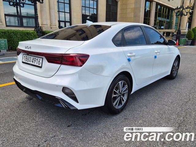Kia K3 2022 — photo 8