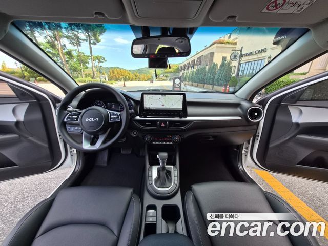 Kia K3 2022 — photo 9