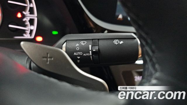 Lexus ES 2022 — photo 25