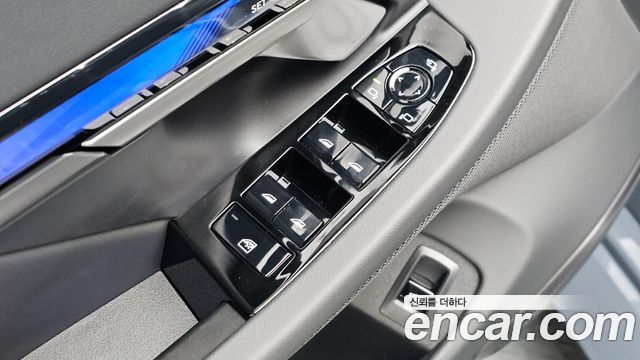 BMW M5 2026 — photo 32