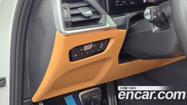 BMW 3-Series 2024 — photo 26