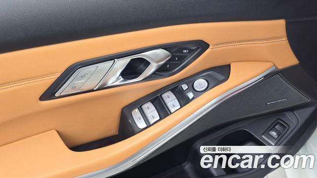 BMW 3-Series 2024 — photo 28