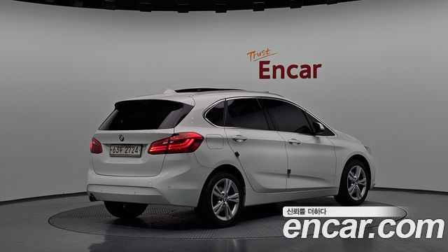 BMW 2-Series 2017 — photo 2