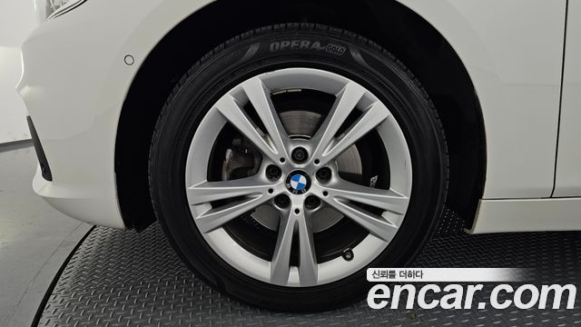 BMW 2-Series 2017 — photo 5