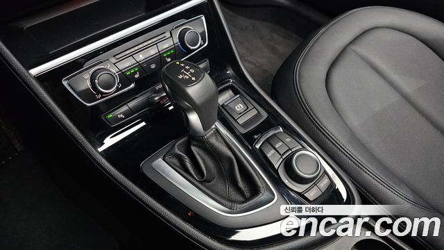 BMW 2-Series 2017 — photo 9