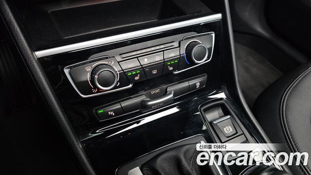 BMW 2-Series 2017 — photo 17