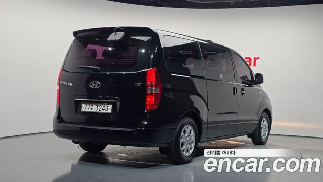 Hyundai Starex 2015 — photo 2