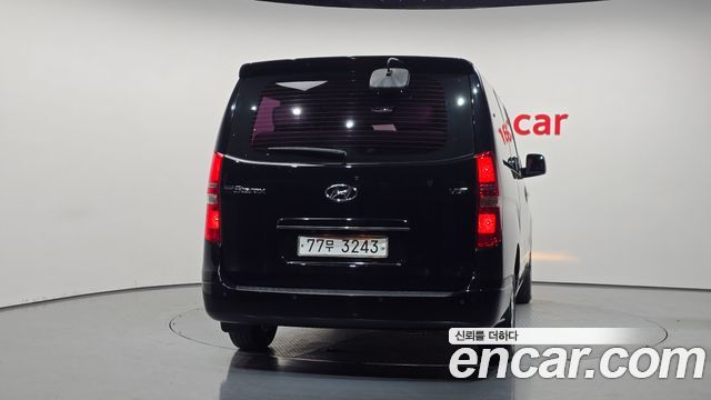 Hyundai Starex 2015 — photo 4