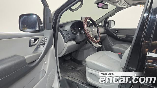 Hyundai Starex 2015 — photo 10