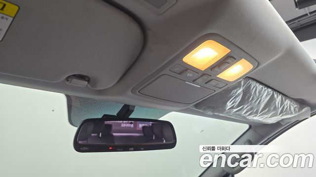 Hyundai Starex 2015 — photo 15