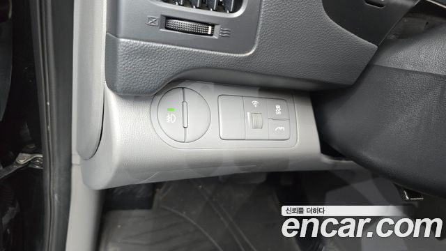 Hyundai Starex 2015 — photo 16
