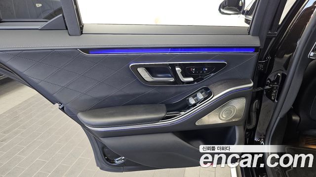 Mercedes-Benz S-Class 2021 — photo 15