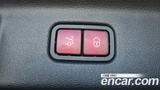 Mercedes-Benz S-Class 2021 — photo 32