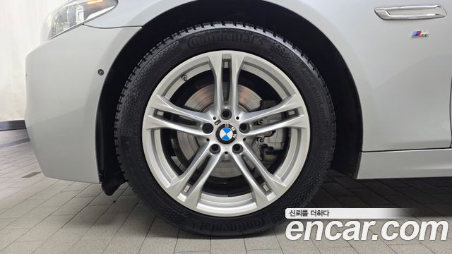BMW 5-Series 2016 — photo 5