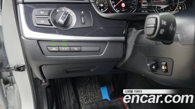 BMW 5-Series 2016 — photo 17