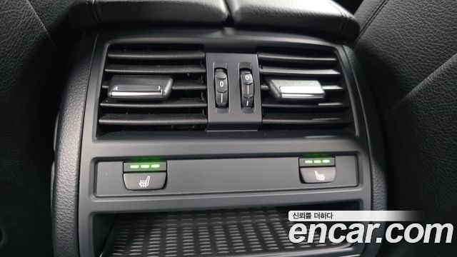 BMW 5-Series 2016 — photo 18
