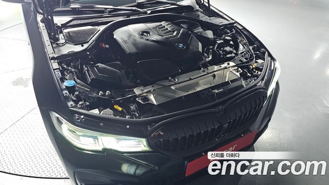 BMW 3-Series 2020 — photo 6