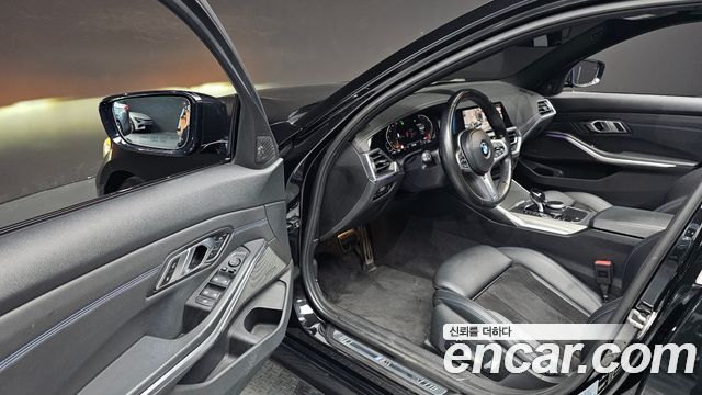 BMW 3-Series 2020 — photo 13