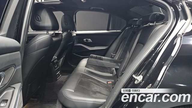 BMW 3-Series 2020 — photo 17