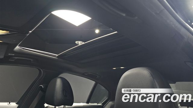 BMW 3-Series 2020 — photo 26