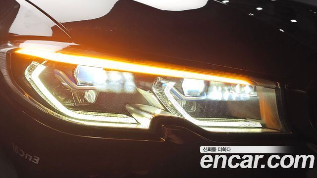 BMW 3-Series 2020 — photo 8