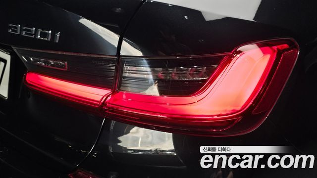 BMW 3-Series 2020 — photo 9