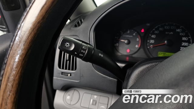 Hyundai Starex 2012 — photo 18