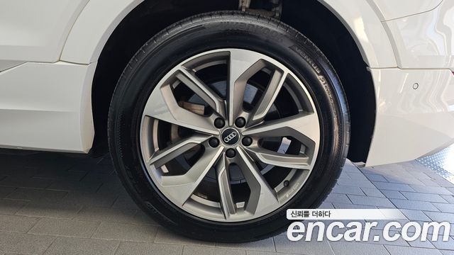 Audi e-tron 2020 — photo 5
