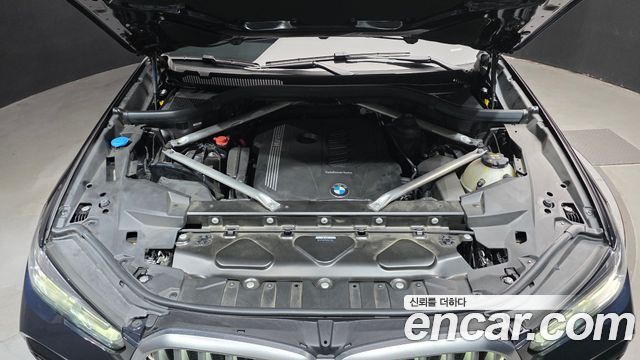 BMW X6 2022 — photo 6